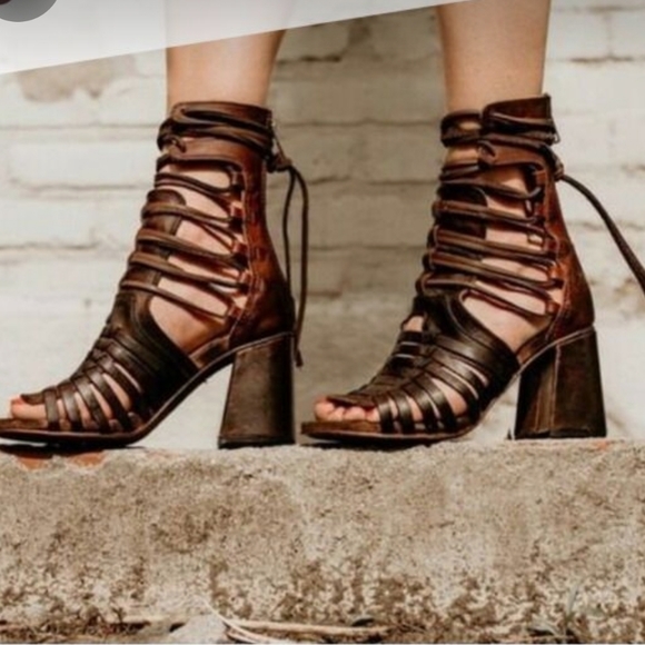 *SOLD *FREEBIRD BY STEVEN SIZE 8 - Picture 2 of 6